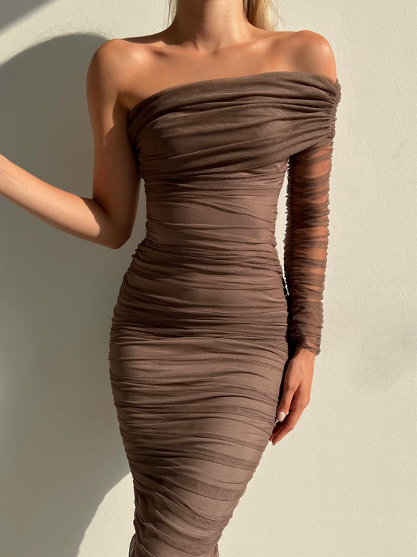 Midi Tek Kol Büzgülü Ninfe Kadın Vizon Tül Elbise 22K000524