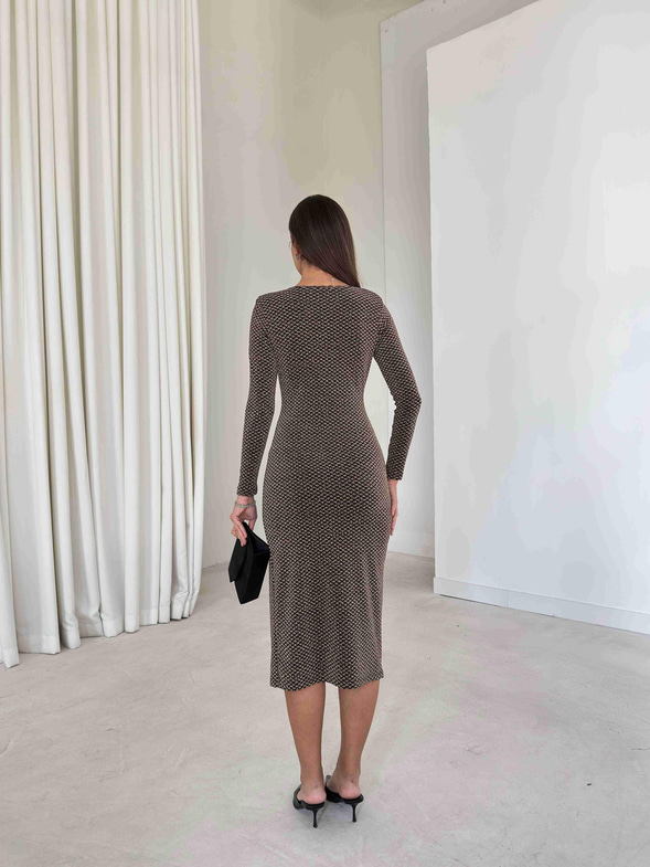 Taşlı Parlak Kruvaze Yaka Drapeli Önü Yırtmaçlı Nılda Gold Kadın Elbise 26K295