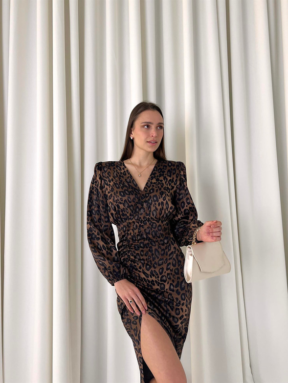Önden Büzgülü Ve Yırtmaçlı Pricey Kadın Leopar  Midi Elbise 23K000445
