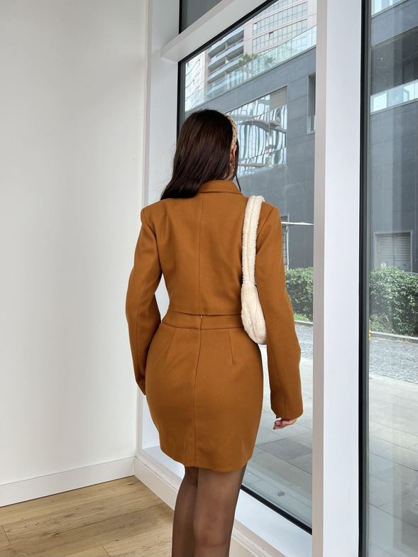 Önü Düğme Kapamalı Crop Blazer Ceket Yüksek Bel Mini Etek Pierre Kadın Taba Takım 25K125