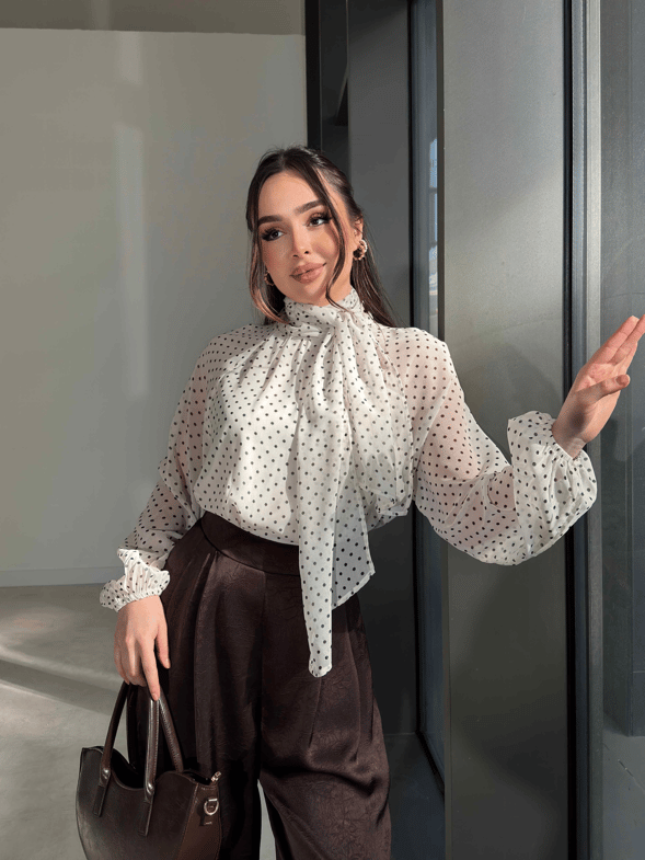 Puantiyeli Şifon Boyundan Bağlamalı Pivon Ekru Kadın Bluz 26Y078