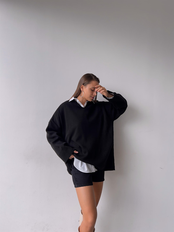 Polo Yaka Uzun Kol Oversize Kadın Siyah Kazak 23K000192