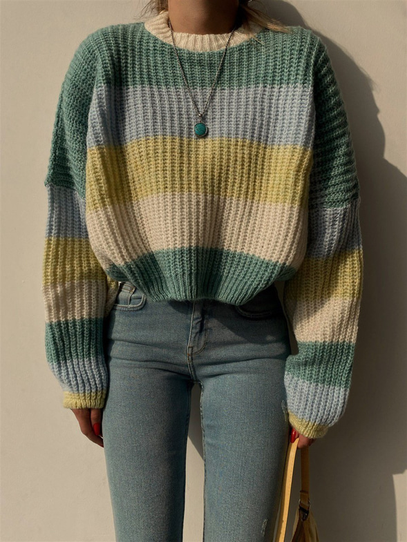 Kalın Çizgili Oversize Kadın Renkli Örme Kazak 22K000052