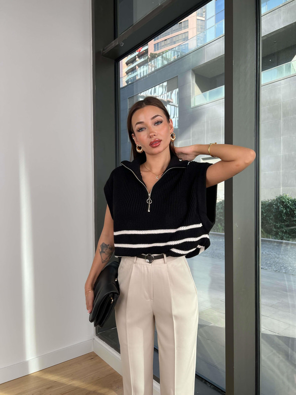 Yarım Fermuarlı Renz Çizgili Kadın Siyah Süveter 24k248