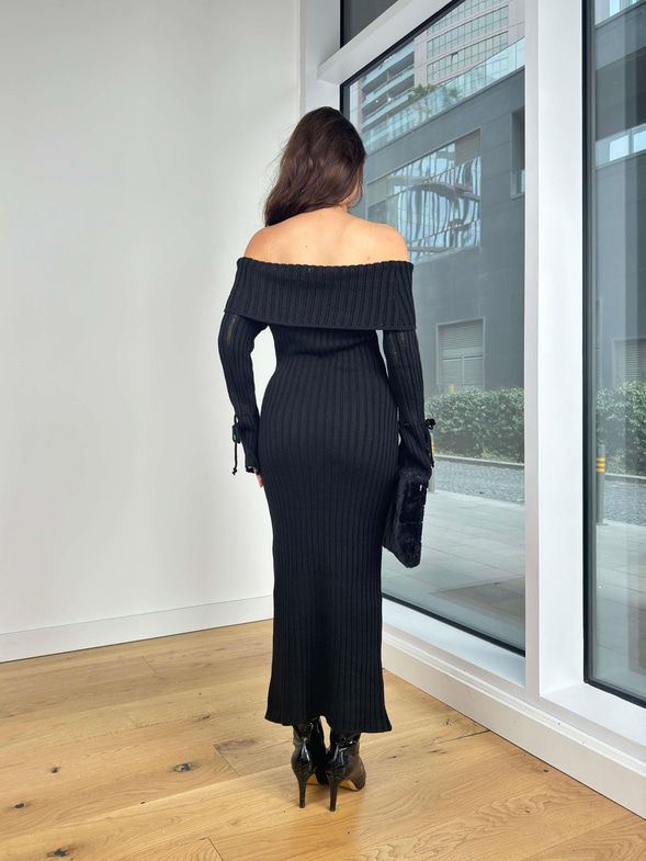 Madonna Yaka Bağlama Detaylı Rokas Siyah Kadın Elbise 25K325