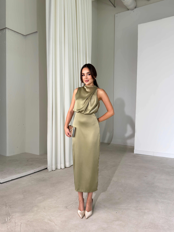 Drape Detaylı Maxi Boy Yeşil Roya Kadın Elbise 26Y519