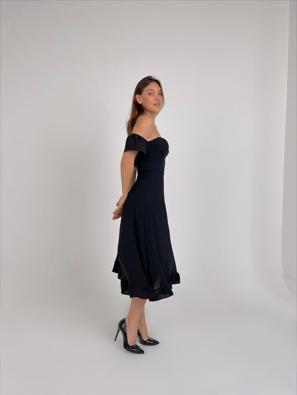 Düşük Lastik Kol Eteği Volanlı Sarina Kadın Siyah Midi Elbise 23Y000026