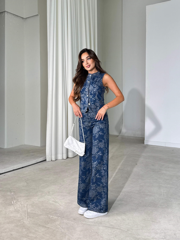 Hakim Yaka Denim Yelek ve Geniş Paça Pantolon Saul Kadın Denim Takım 26Y542