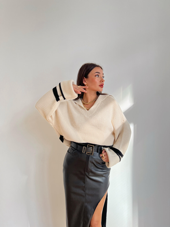 V Yaka Çizgi Detaylı Sevastian Kadın Taş Kazak 24k000017