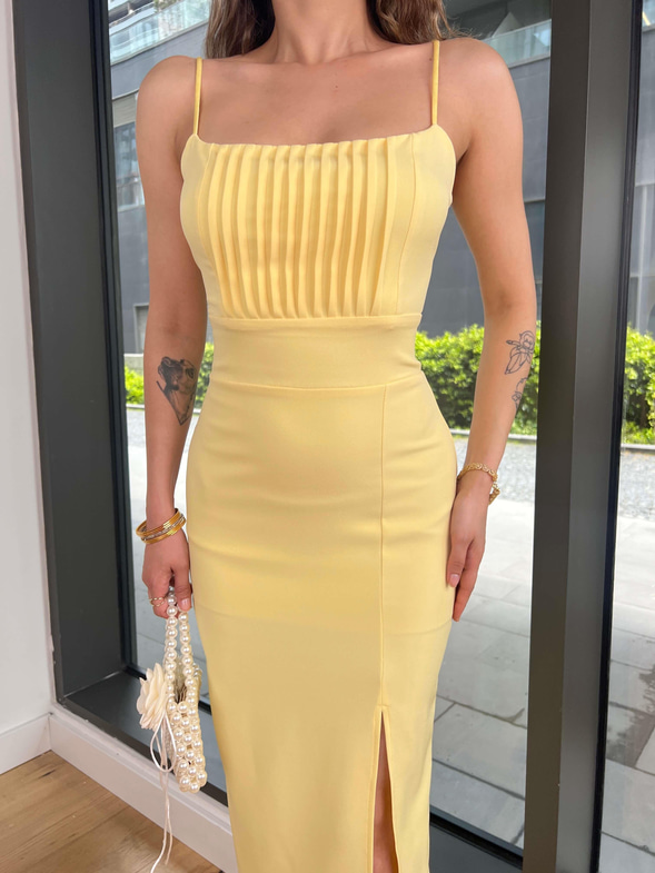 İnce Askılı Belden Oturtmalı Soul Sarı Kadın Yırtmaçlı Elbise 25Y097