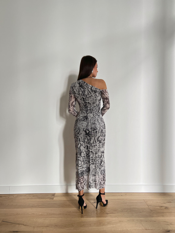Tek Kol Beli Drape Detaylı Agosto Kadın Siyah Elbise 24k000123