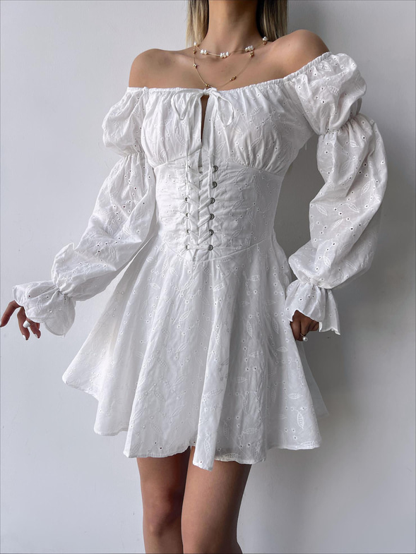 Uzun Balon Kol Korse Detaylı Rayna Brode Kadın Beyaz Mini Elbise 23Y000240