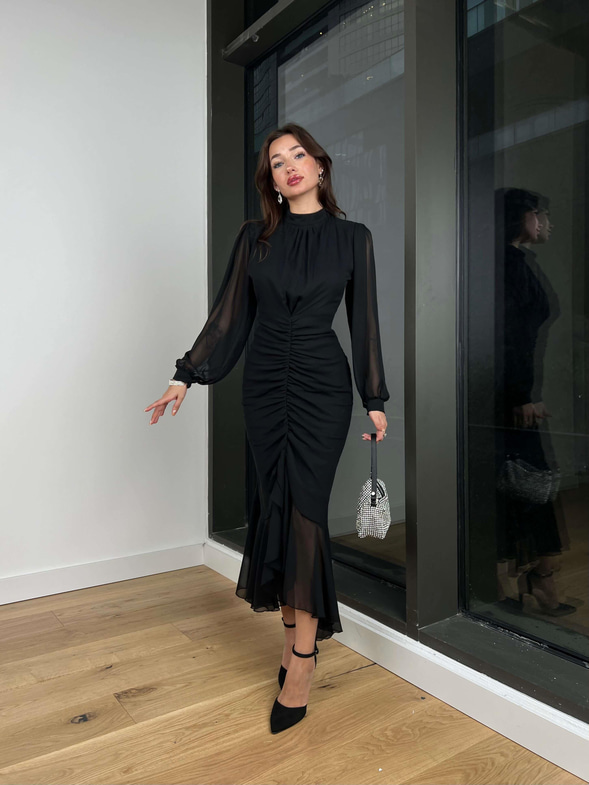 Uzun Kol Önü Büzgü Detaylı Yarım Boğazlı Olenka Kadın Siyah Elbise 23Y000620