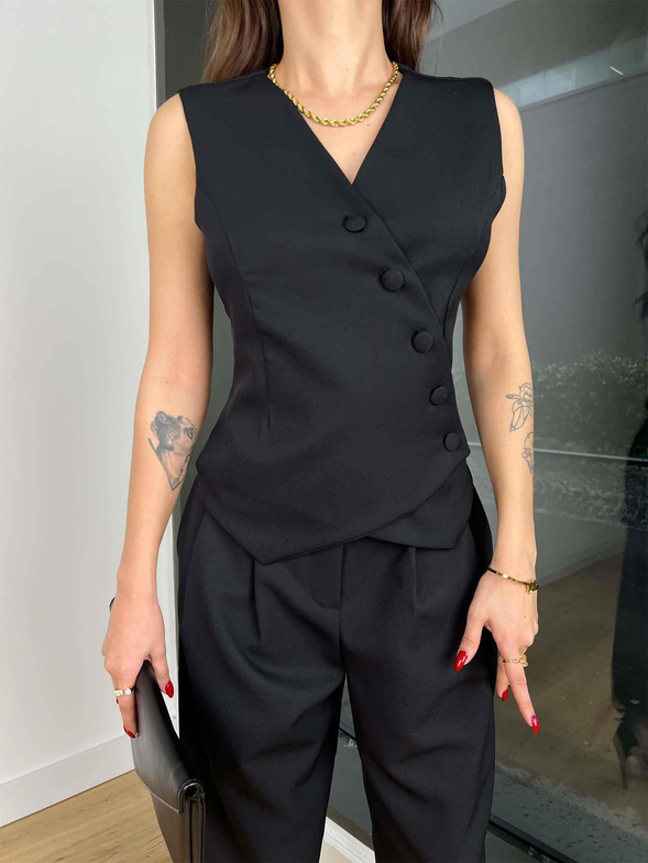 V Yaka Çapraz Düğmeli Yelek Yüksek Bel Pens Detaylı Pantolon Alisha Kadın Siyah Takım 24k417
