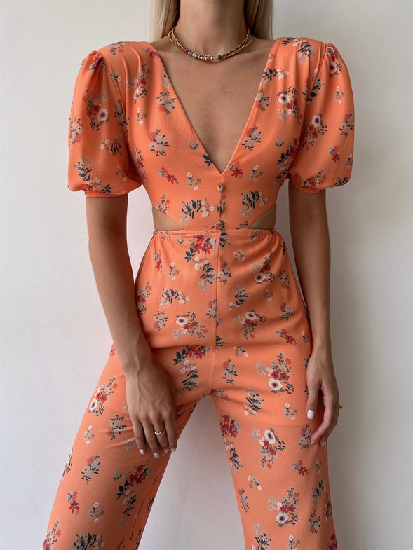 V Yaka Sırt Ve Bel Dekolteli Çiçekli Padana Kadın Somon Tulum 22Y000455