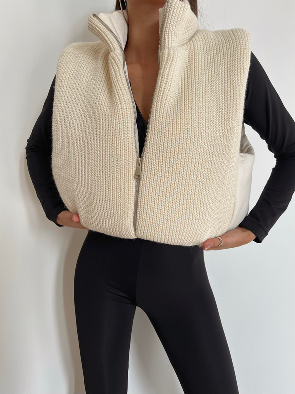 Fermuar Kapamalı Örme Görünümlü Valeria Kadın Taş Yelek 24k000050