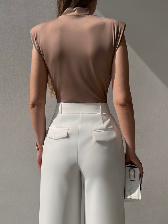Vatkalı Kolsuz Kruvaze Garrison Kadın Vizon Bodysuit 22Y000066