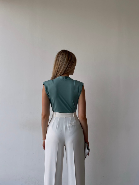 Vatkalı Kolsuz Kruvaze Garrison Kadın Mint Bodysuit 22Y000066