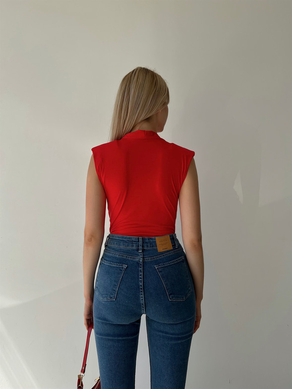 Vatkalı Kolsuz Kruvaze Garrison Kadın Kırmızı Bodysuit 22Y000066
