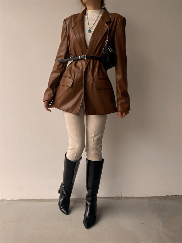 Deri Vatkalı Cep Detaylı Kadın Kahverengi Blazer Ceket  22K000057