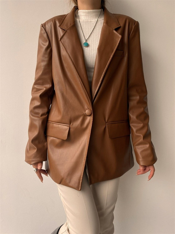 Deri Vatkalı Cep Detaylı Kadın Kahverengi Blazer Ceket  22K000057