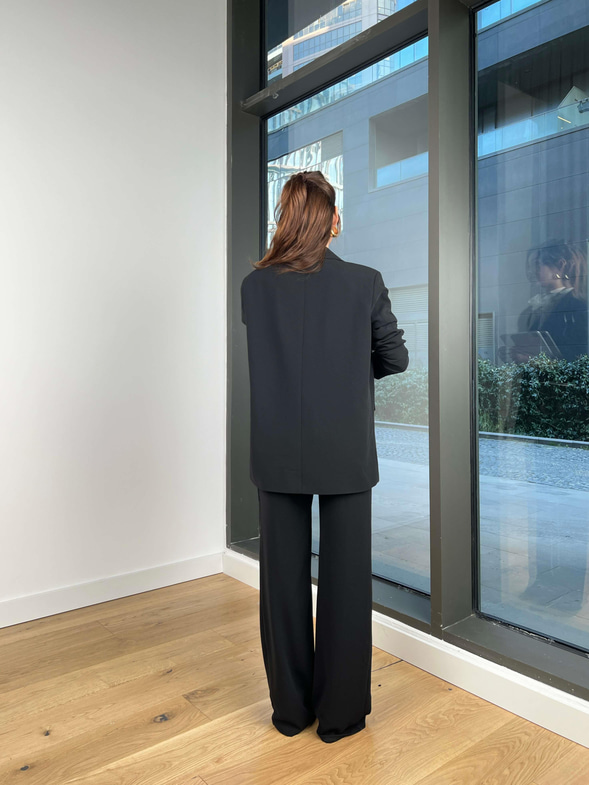 Oversize Çizgili Tek Düğme Kapamalı Yahaira Kadın Siyah Ceket 24Y063