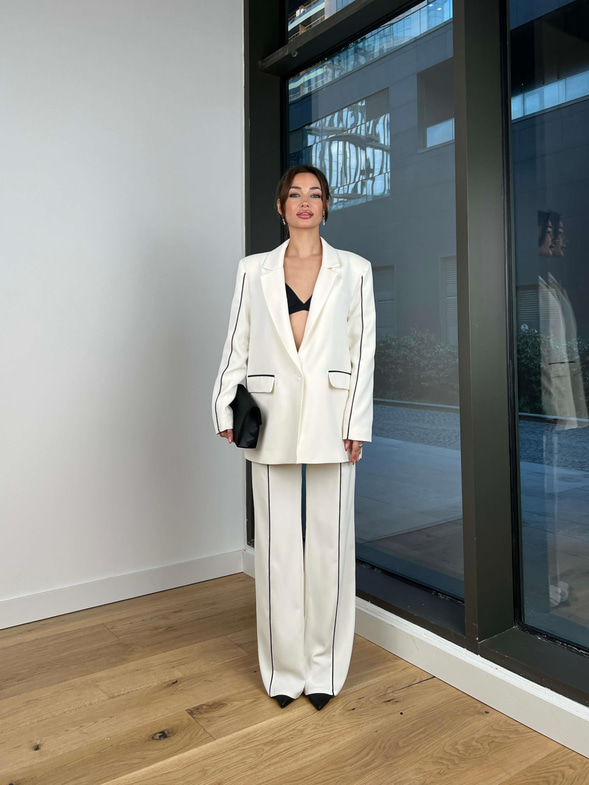 Oversize Çizgili Tek Düğme Kapamalı Yahaira Ekru Ceket 24Y063