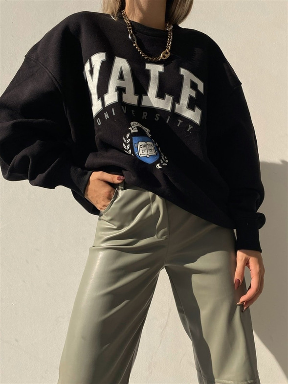 Bisiklet Yaka Yale Baskılı Kadın Siyah Sweat 22K000189