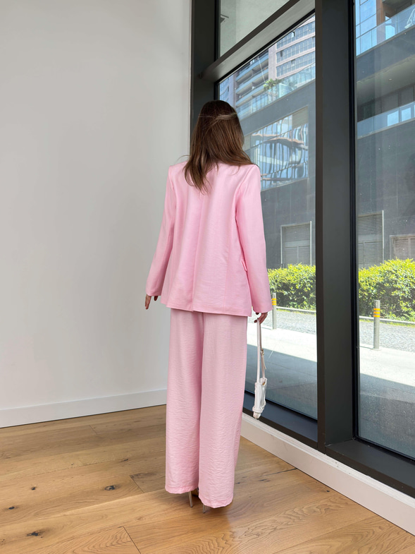 Omuz Vatkalı Kapamasız Yıır Pembe Kadın Blazer Ceket 25Y078