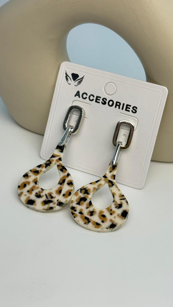 Leopar Küpe