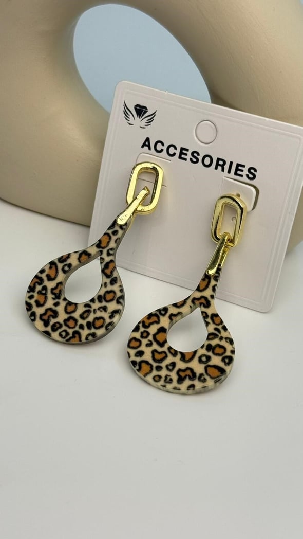 Leopar Küpe