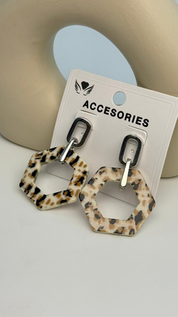 Leopar Küpe