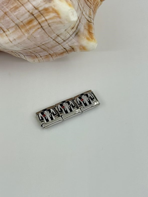 Nomi Takım Charm