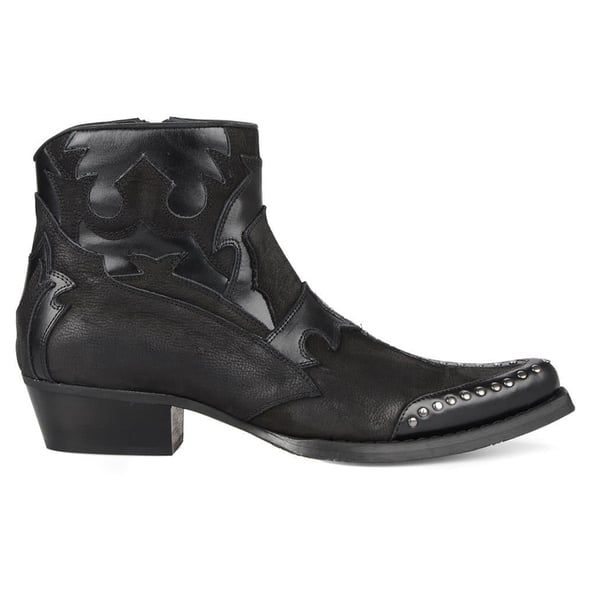 Black Cowboy Boots With Rivets