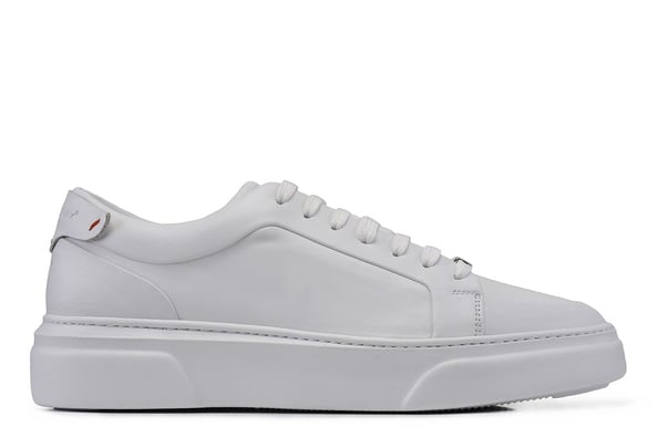 Beyaz Bağcıklı Klasik Erkek Spor Ayakkabı