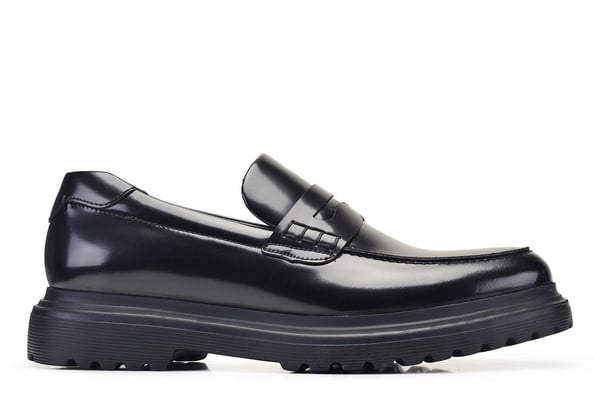 Siyah Açma Deri Bağcıksız Kuşak Detaylı Erkek Ayakkabı