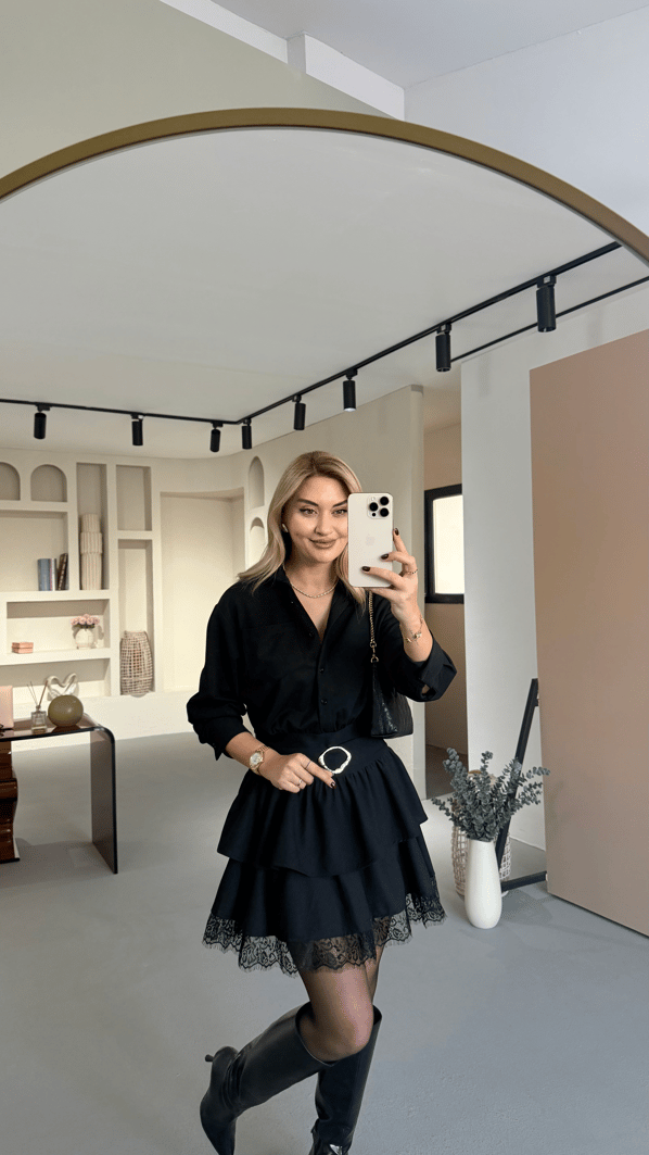 Kemerli Dantel Detay İçi Şortlu Siyah Elbise