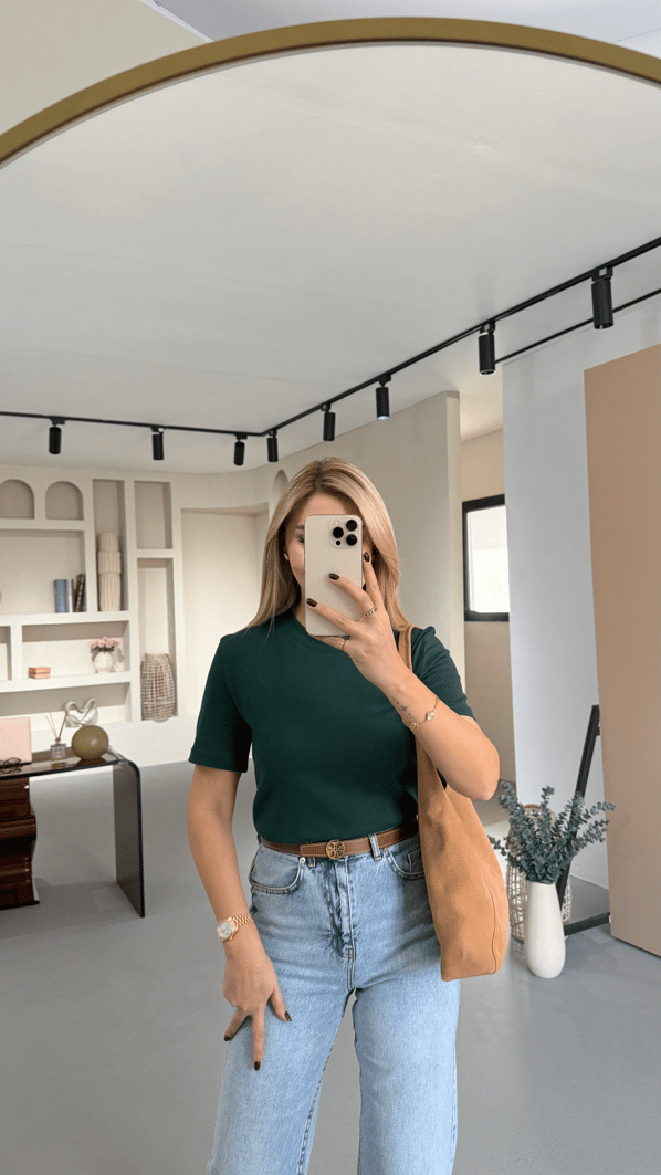 Premium Seri Bisiklet Yaka Pamuklu Zümrüt Yeşil Basic Tshirt