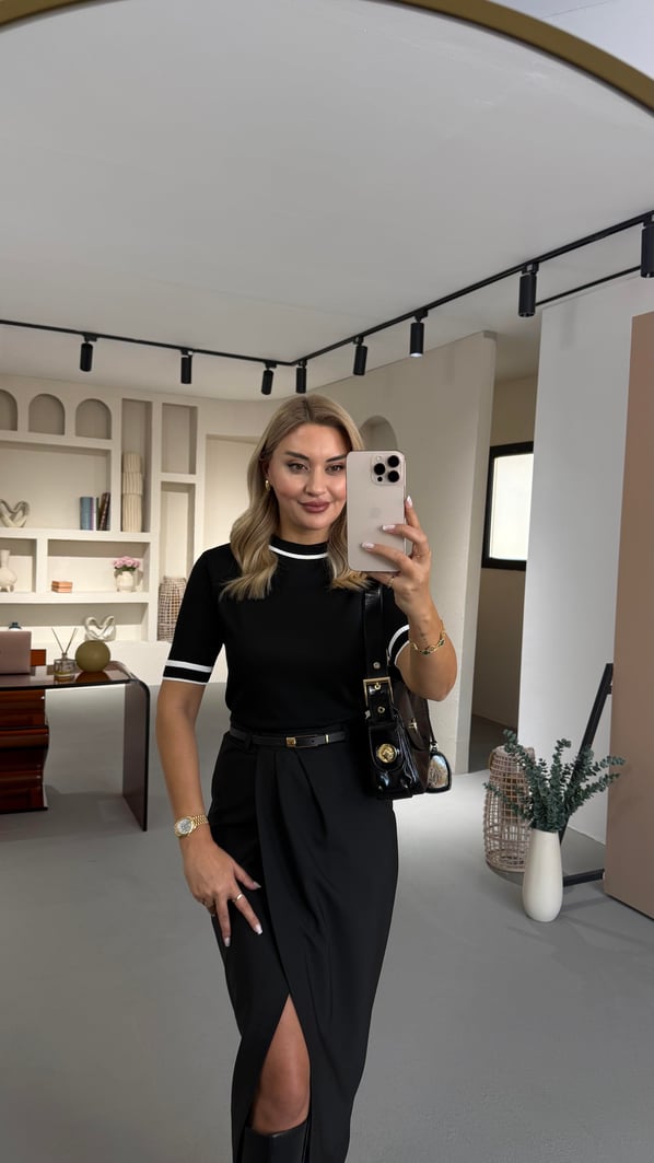 Premium Seri Biye Detay Siyah Kısa Kol Triko