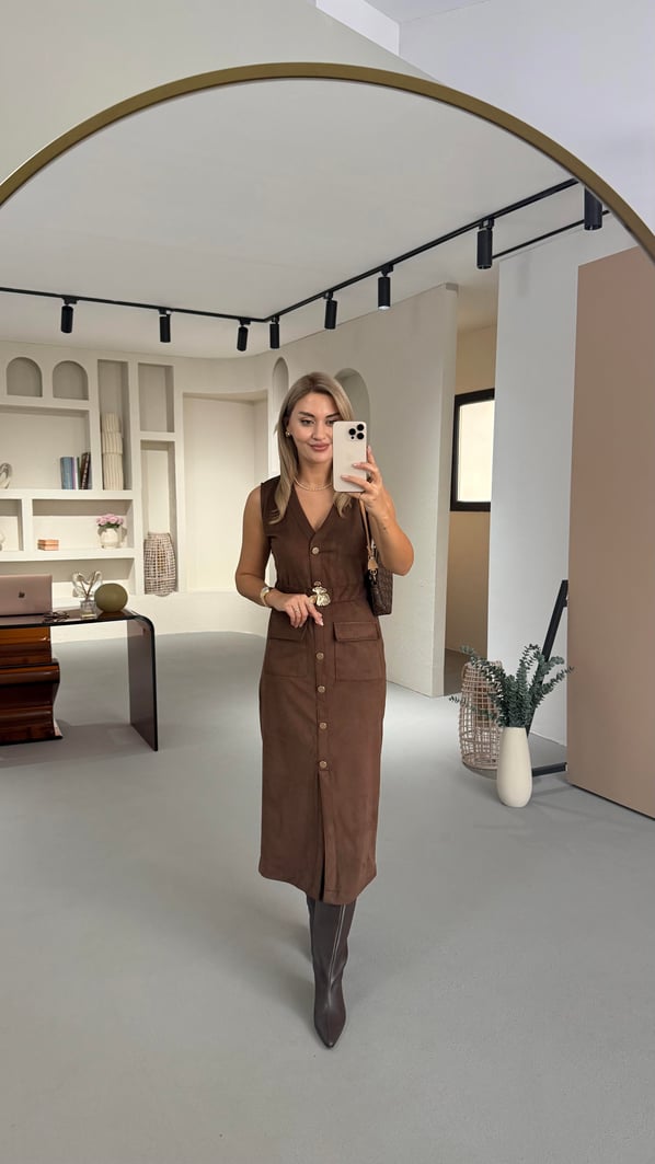 Kemer Aksesuarlı Gold Düğme Detay Kahve Süet Kalem Elbise