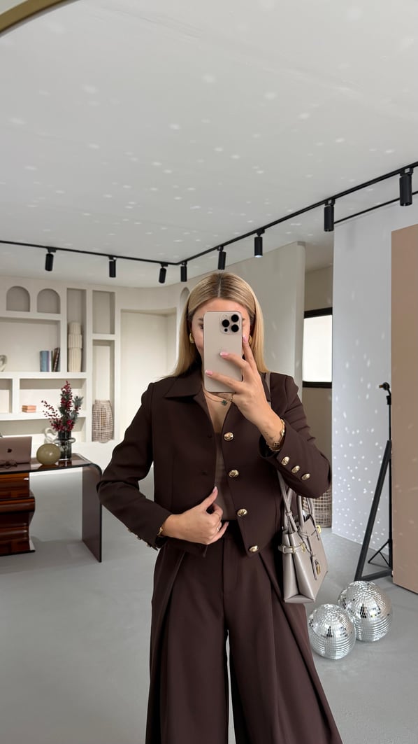 Gold Düğme Detay Kahve Kısa Ceket