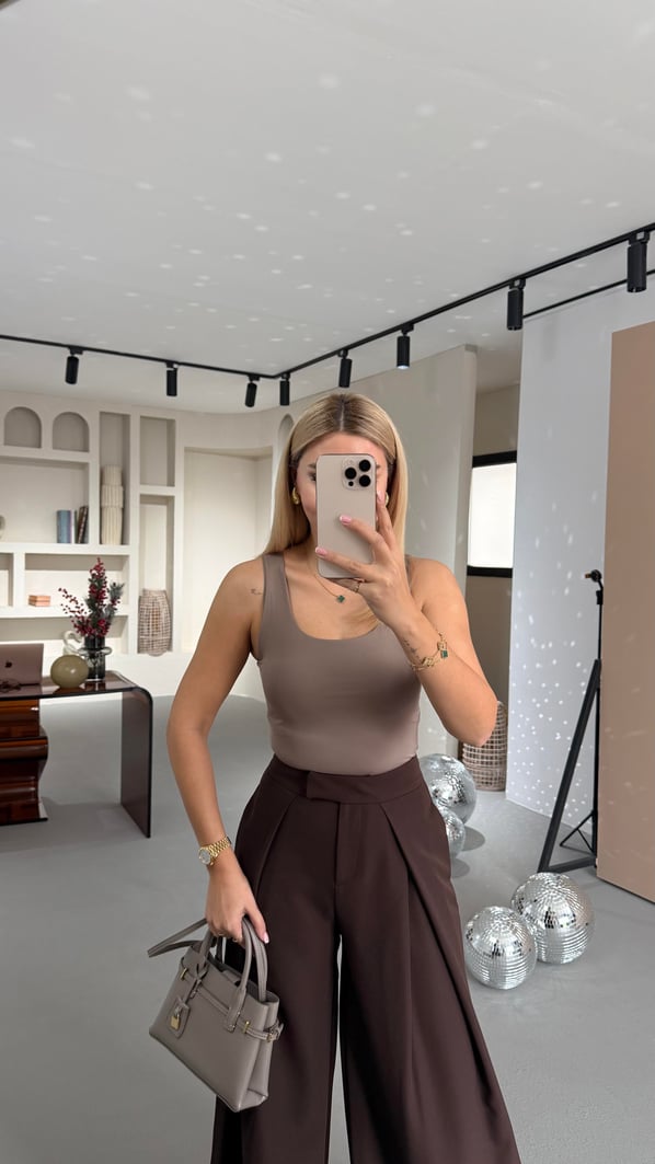 Kare Yaka Likralı Basic Vizon Bluz