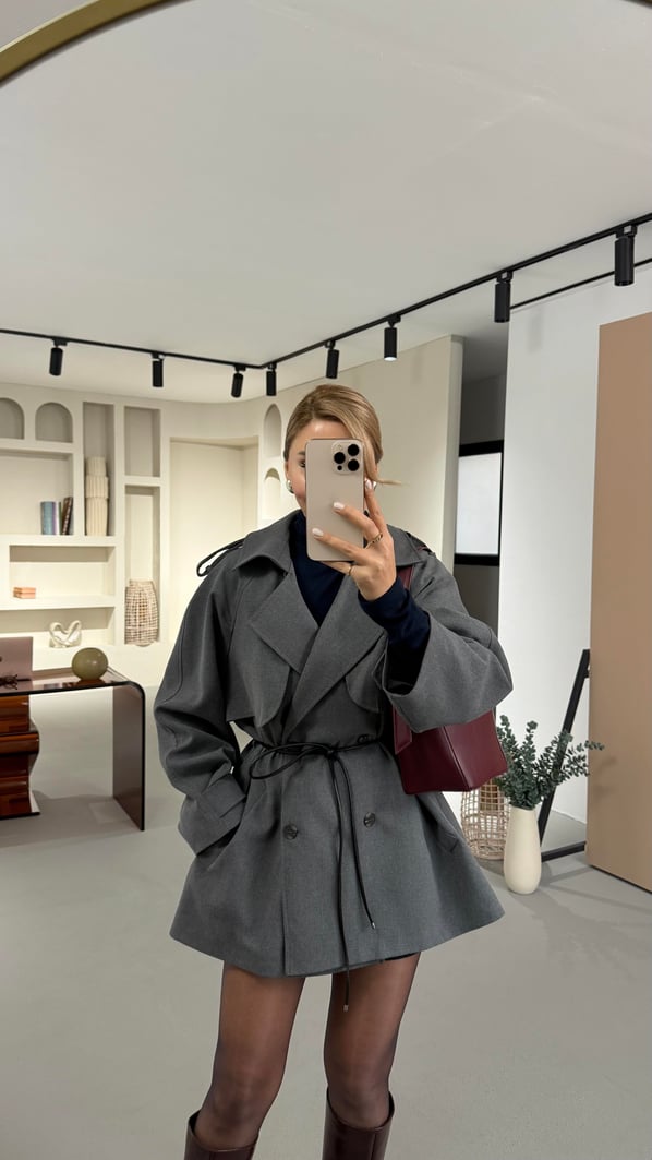 Allerli Deri Kemer Detay Melanjlı Gri Trenç