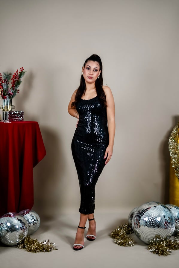 Askısı Ayarlanabilir Astarlı Midi Payet Elbise