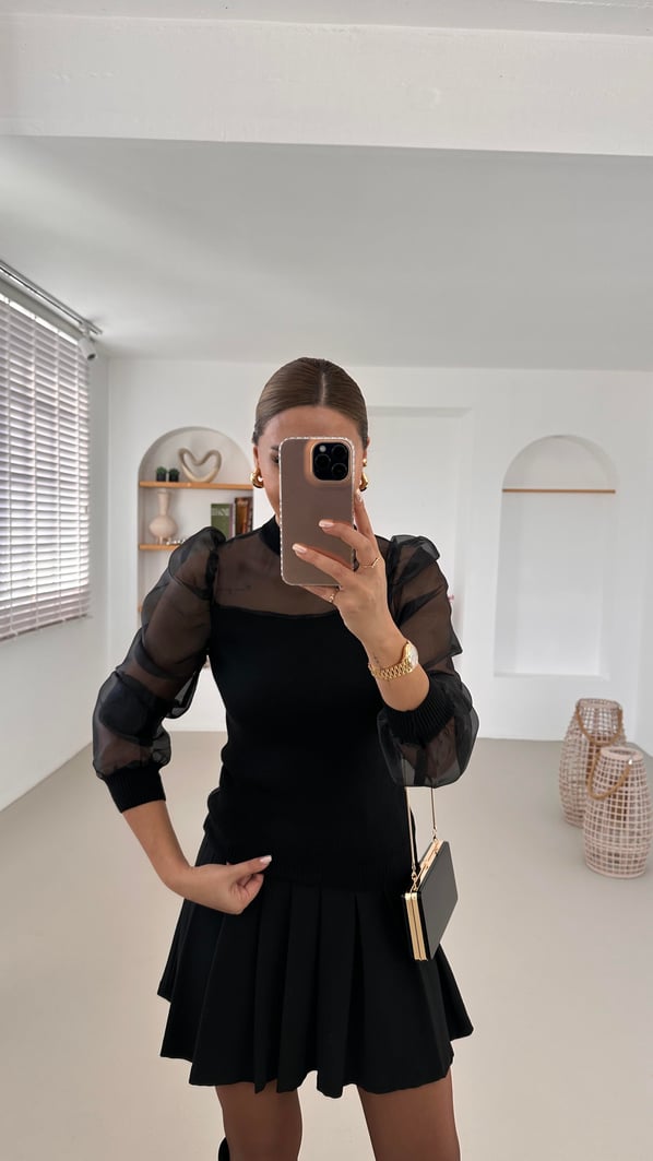 Balon Kol Organze Tül Detay Siyah Triko Bluz