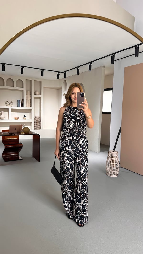 Bel Lastikli Nakış Detay Desenli Siyah Bol Pantolon