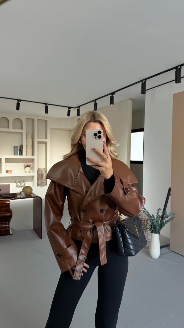 Kruvaze Kapamalı Dik Yaka Kuşaklı Kahve Deri Ceket