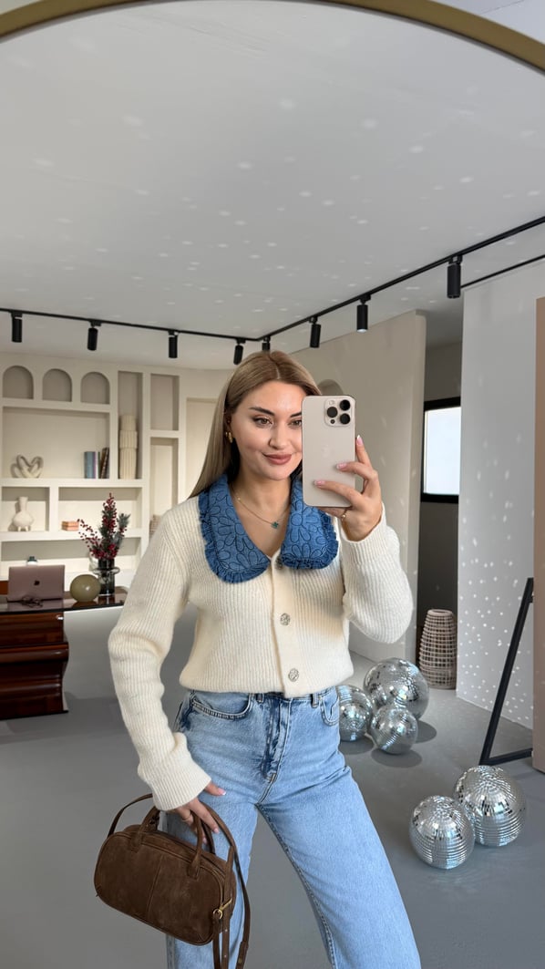 Kapitone Denim Yakalı Ekru Hırka