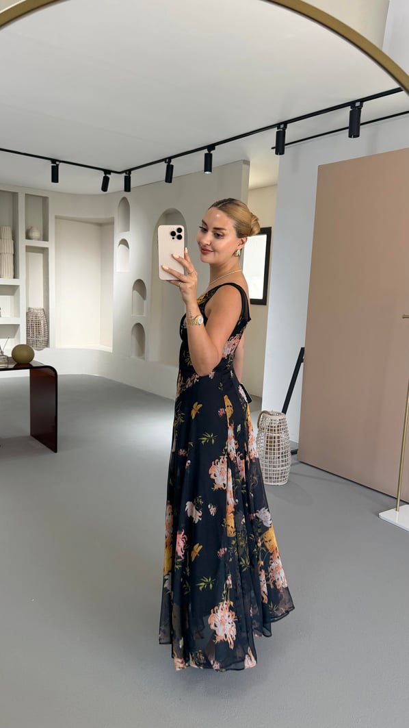 Çiçek Desen Astarlı Siyah Tül Elbise