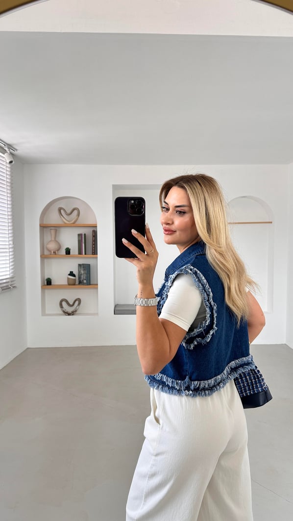 Çift Cep Detay Püsküllü Lacivert Denim Yelek